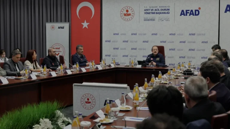 Afet Sağlık Ekibi Ulusal Akreditasyon Kılavuzu Çalıştayı yapıldı