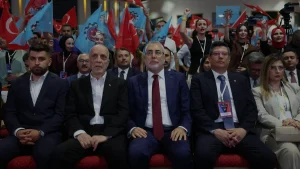 Bakan Işıkhan Türk Metal Genç İşçiler Kurultayı’nda dijital bağımlılığa dikkat çekti