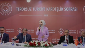 Bakan Mahinur Özdemir Göktaş Van’da Terörsüz Türkiye sürecini anlattı